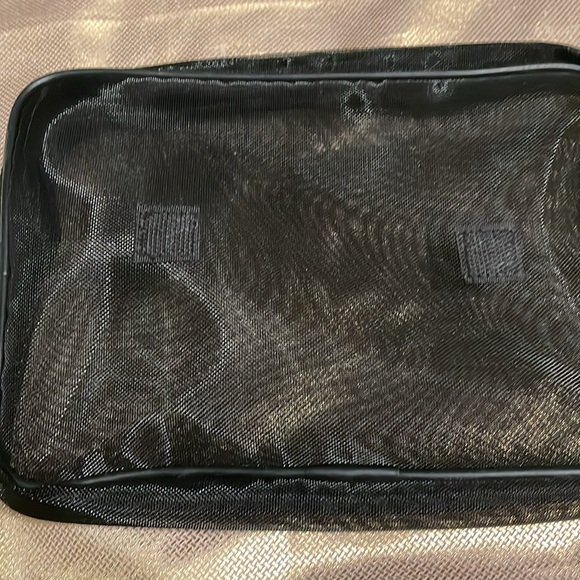 Mary Kay bundle- 3 ring binder, NWOT’s mirror & 8 mesh makeup bags w/zipper - Picture 13 of 14